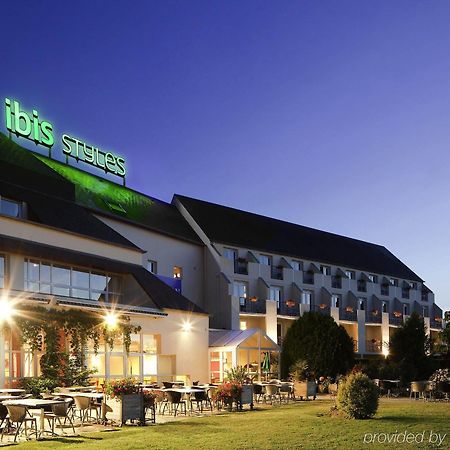 Ibis Styles Chinon Otel Dış mekan fotoğraf