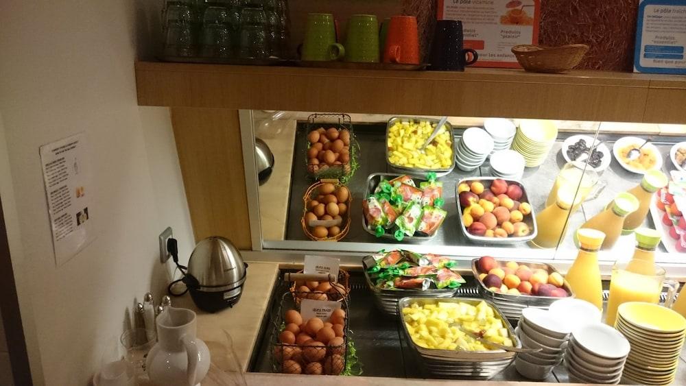Ibis Styles Chinon Otel Dış mekan fotoğraf