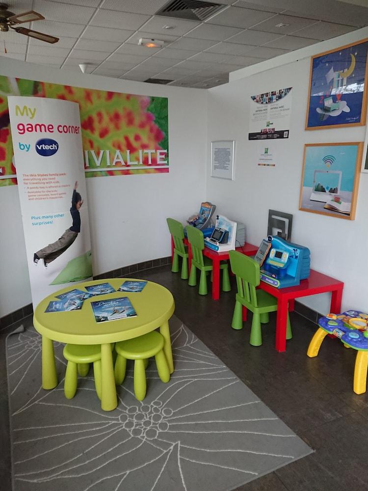 Ibis Styles Chinon Otel Dış mekan fotoğraf