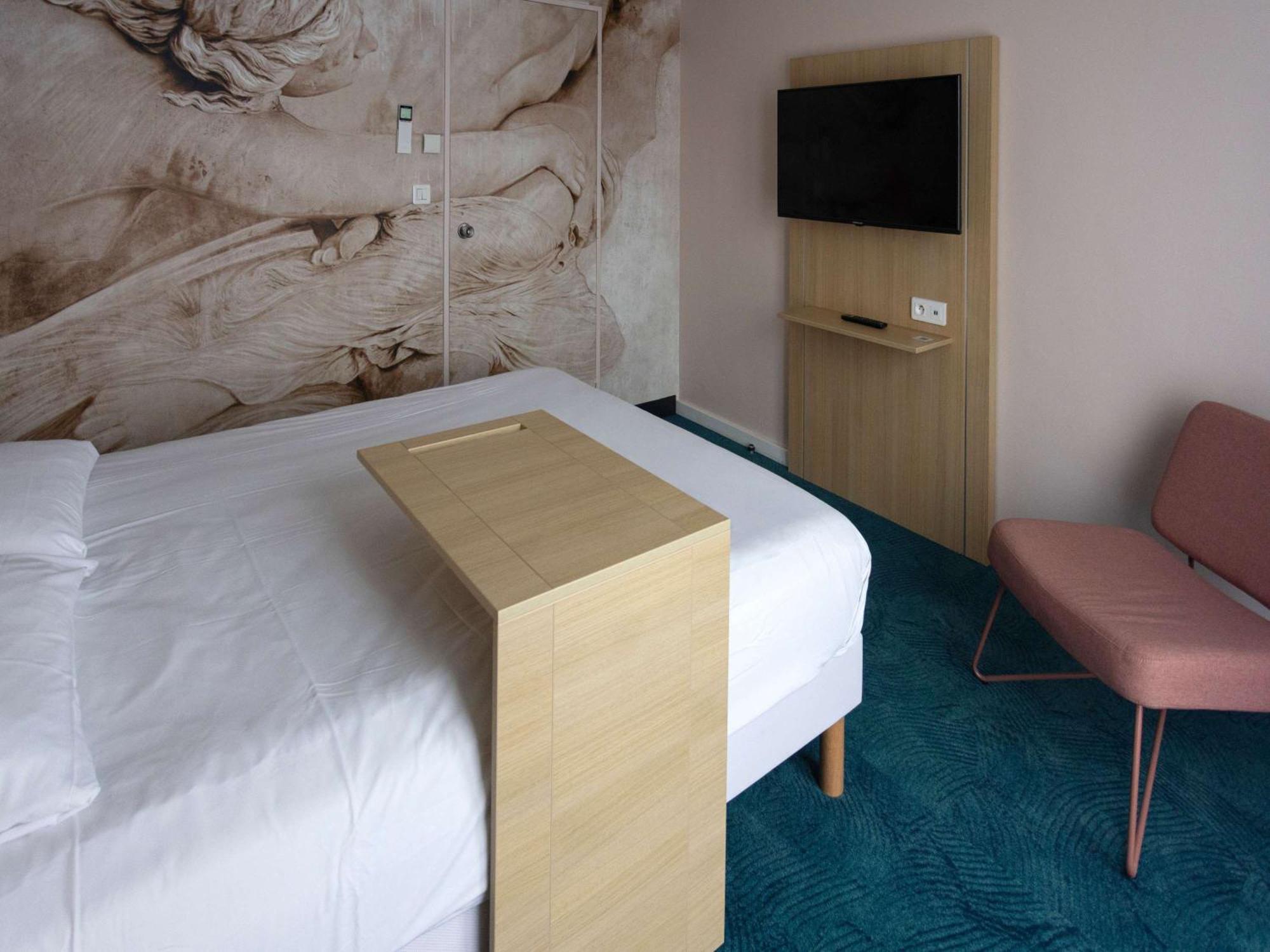 Ibis Styles Chinon Otel Dış mekan fotoğraf