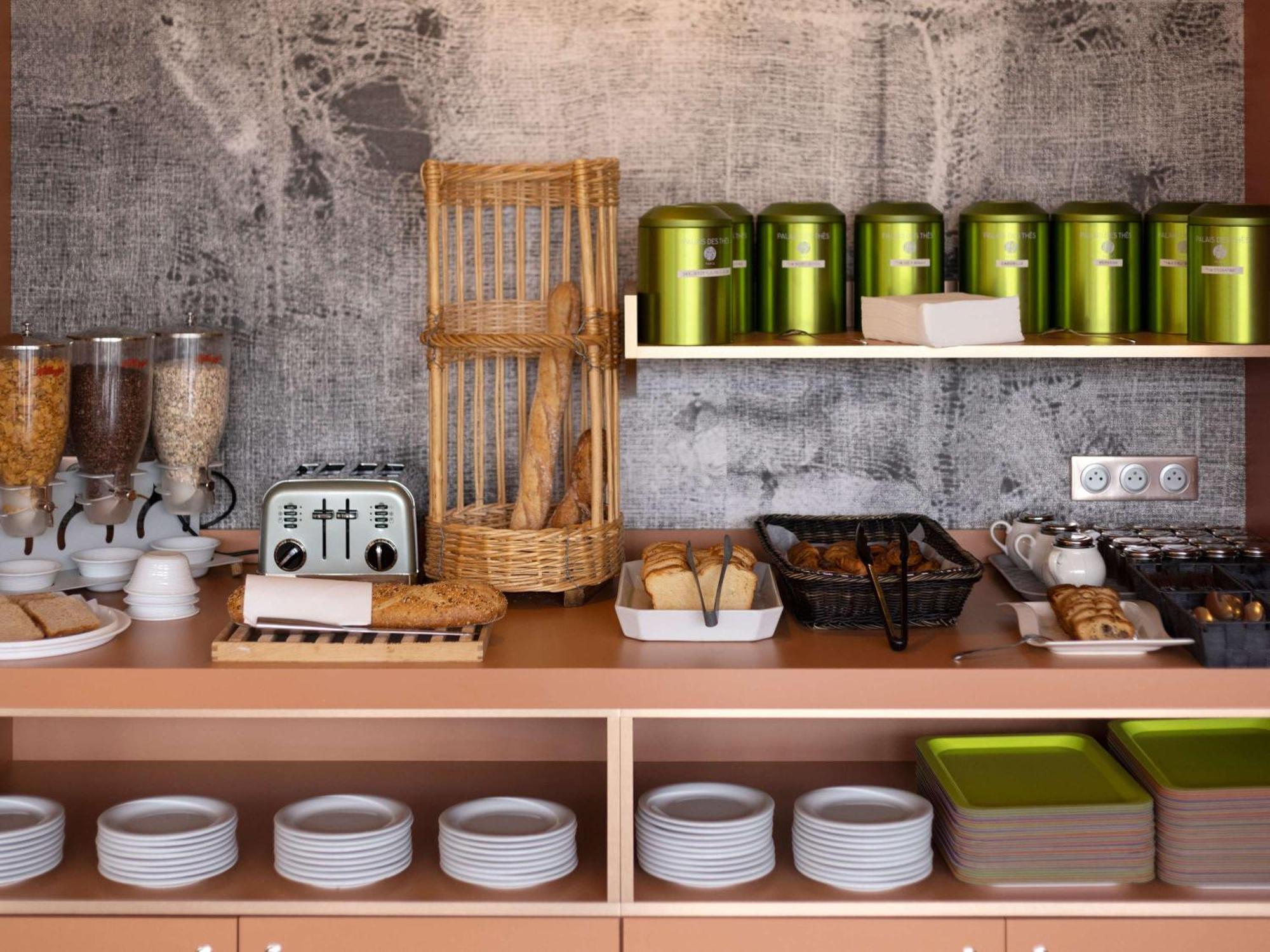 Ibis Styles Chinon Otel Dış mekan fotoğraf