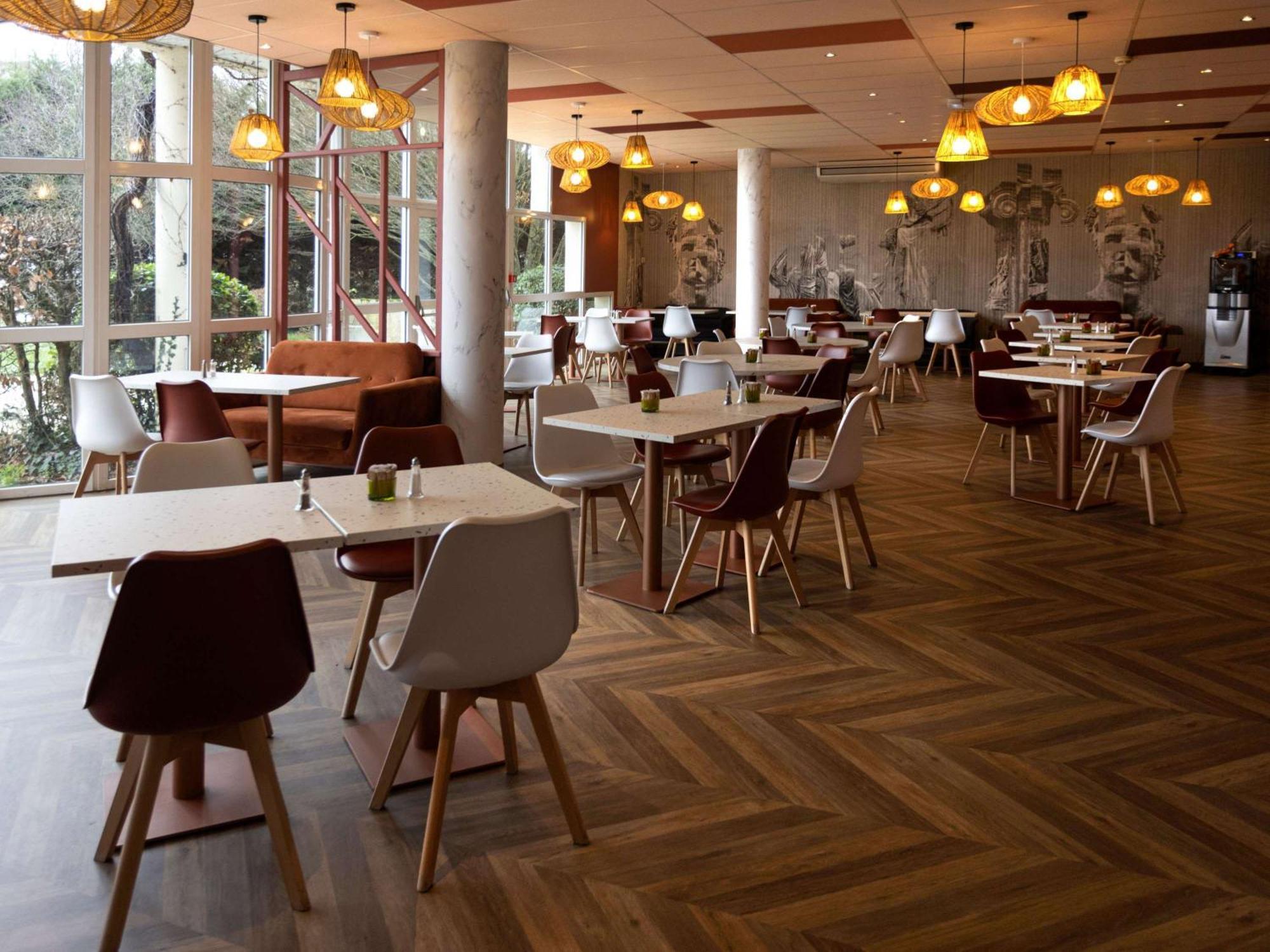 Ibis Styles Chinon Otel Dış mekan fotoğraf