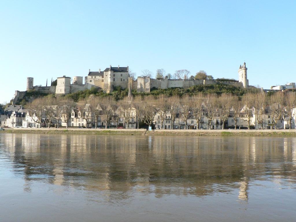 Ibis Styles Chinon Otel Dış mekan fotoğraf