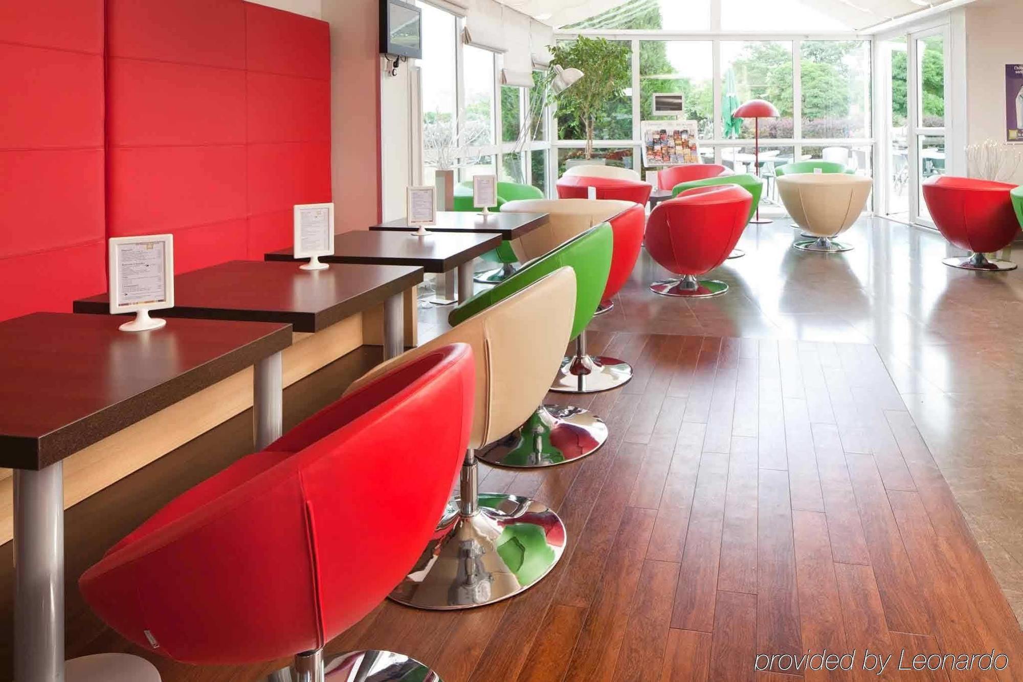 Ibis Styles Chinon Otel Dış mekan fotoğraf